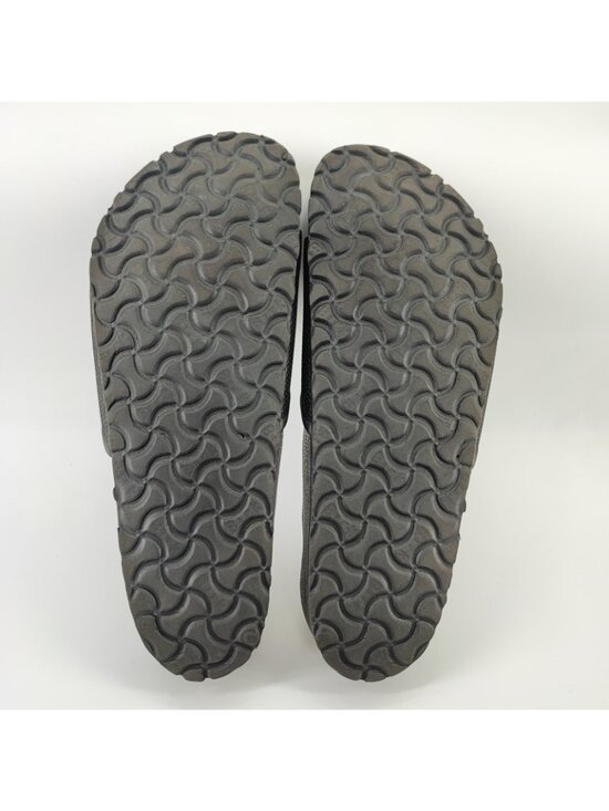 Sandals_&_Flip_Flops